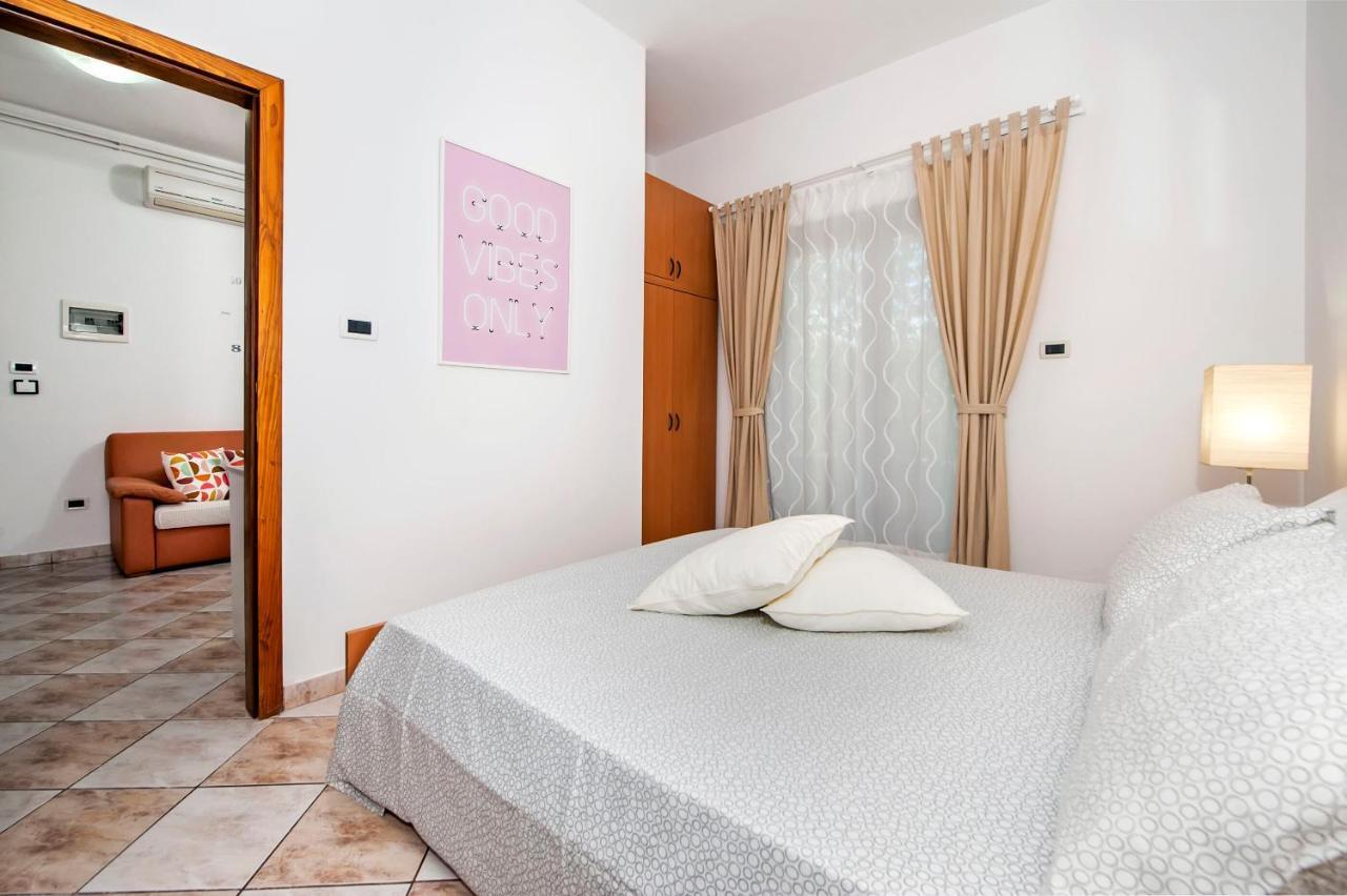 Milan Apartment *
